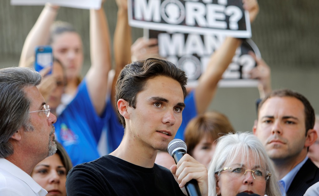 ​Sobrevivientes de tiroteo en Florida son ahora blanco de la ultraderecha