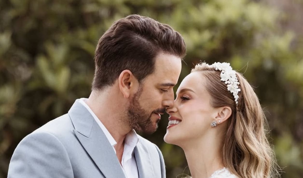 Mane de la Parra y las fotos más bonitas de su boda civil con Ligia Uriarte