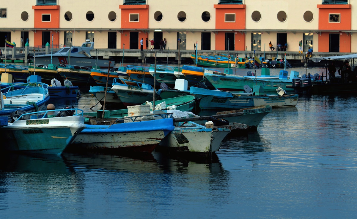 Mueren 9 en tiroteo contra pescadores en Ecuador; continúa ola de violencia en el país