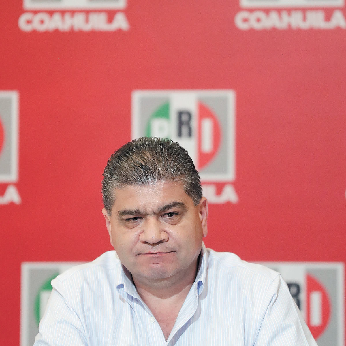 Operan de la vesícula a gobernador de Coahuila, Miguel Ángel Riquelme