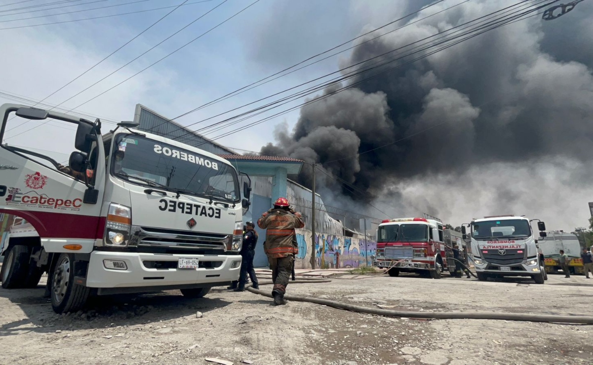 Bomberos sofocan incendio en fábrica de pinturas en Xalostoc; no hay víctimas