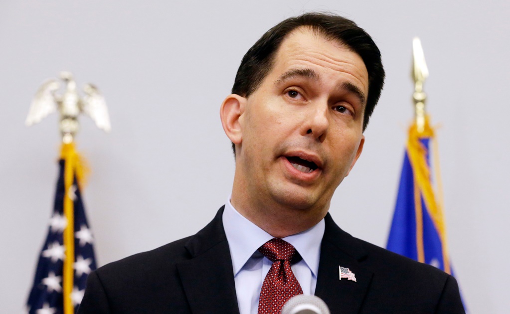 Scott Walker se retira de carrera presidencial