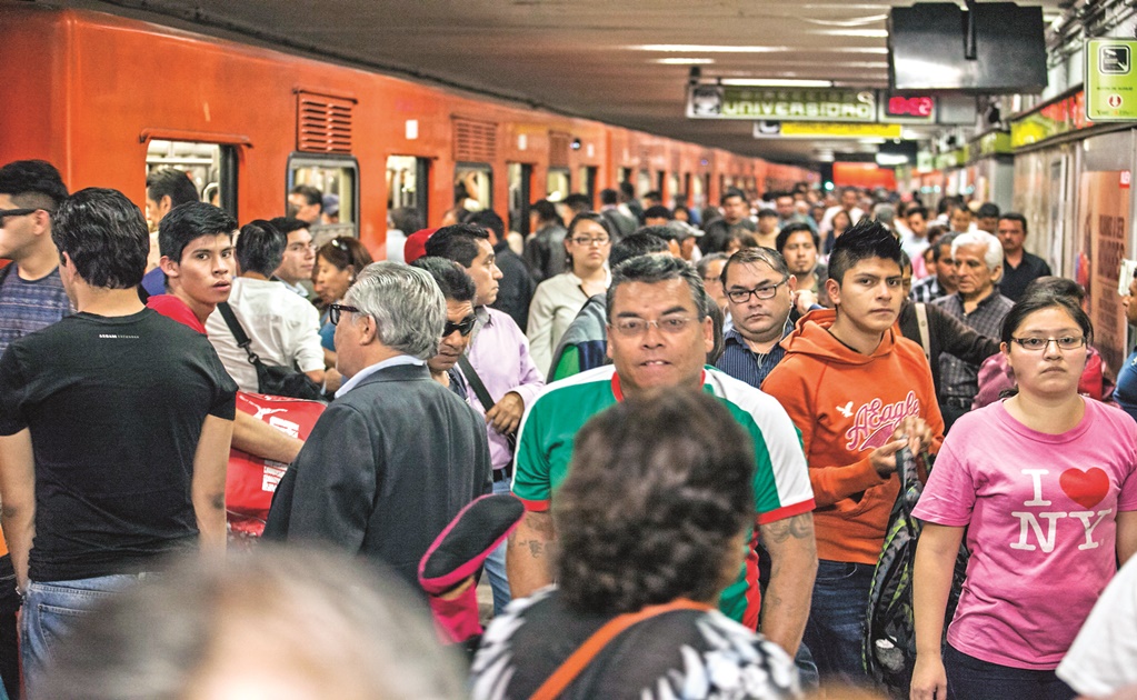 En un mes detienen a 83 carteristas al interior del Metro