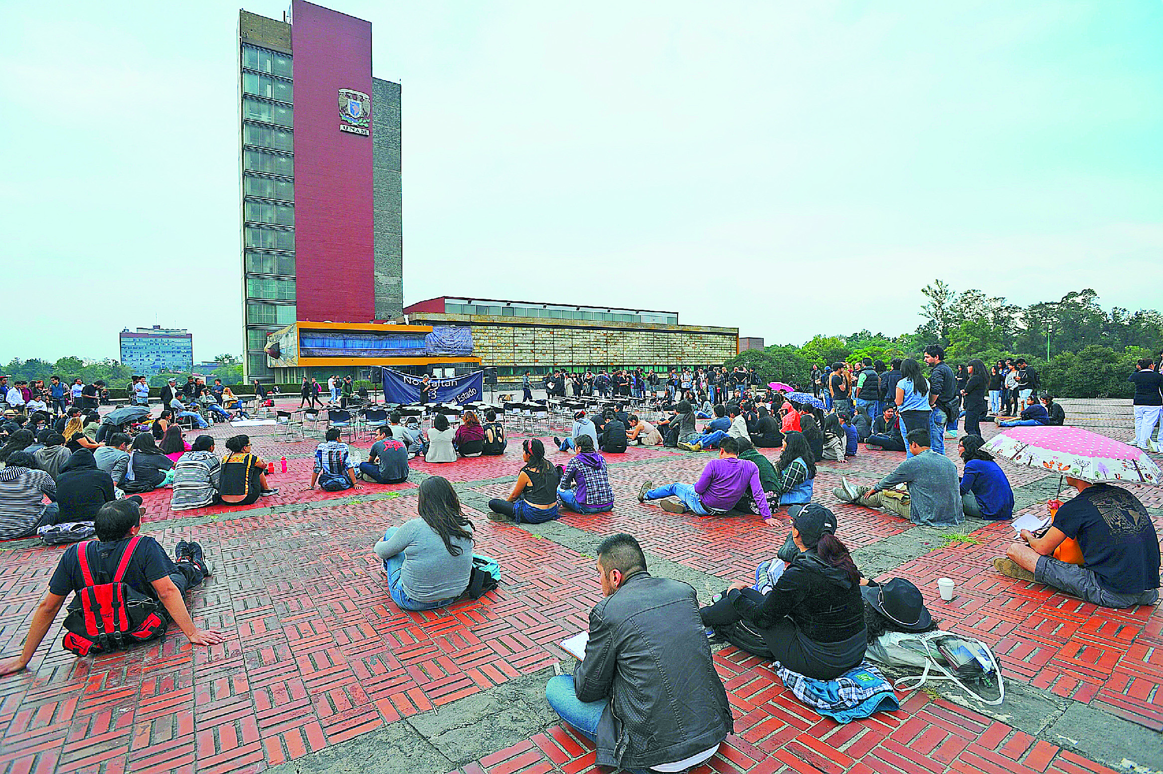 Difieren universidades en métodos para elegir rector