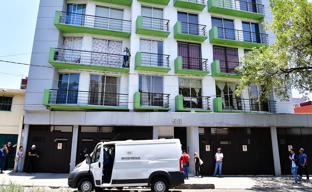 Sicarios suben hasta el tercer piso para matar a víctima en su departamento en la Valle Gómez