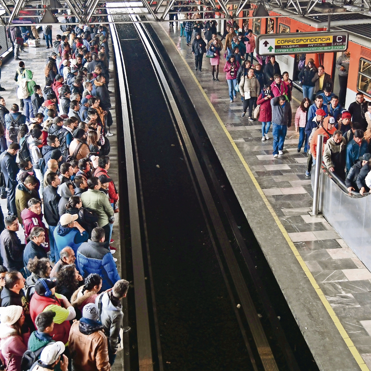 Falla eléctrica afecta otra vez la Línea 2 del Metro