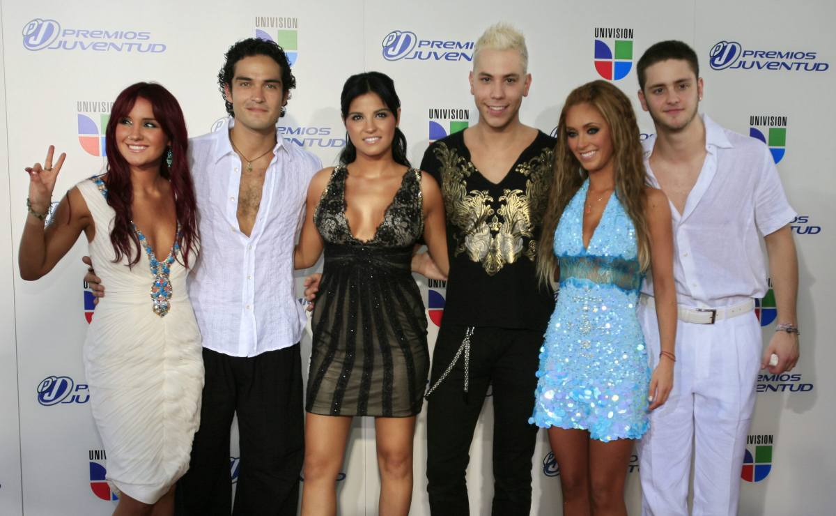 Rbd La Vez Que Dulce María Se Peleó Con Anahí