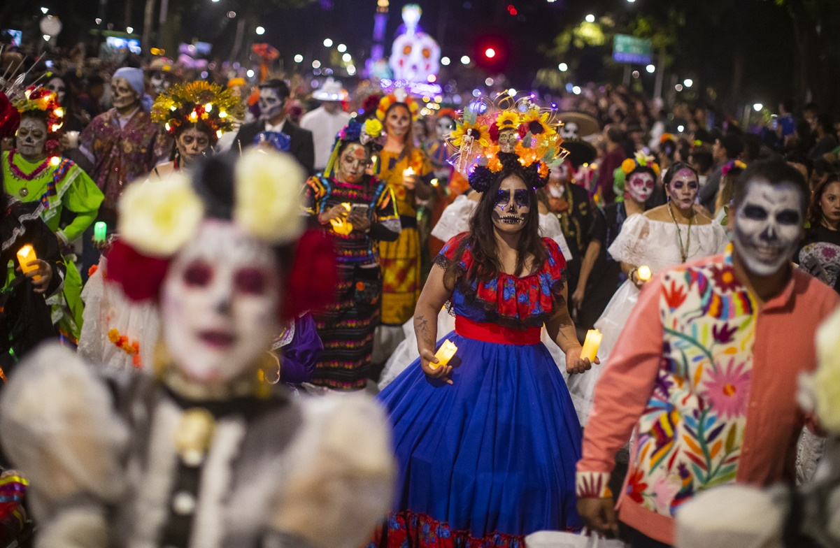 Conciertos, obras y espectáculos para prepararte para el Día de Muertos esta semana 