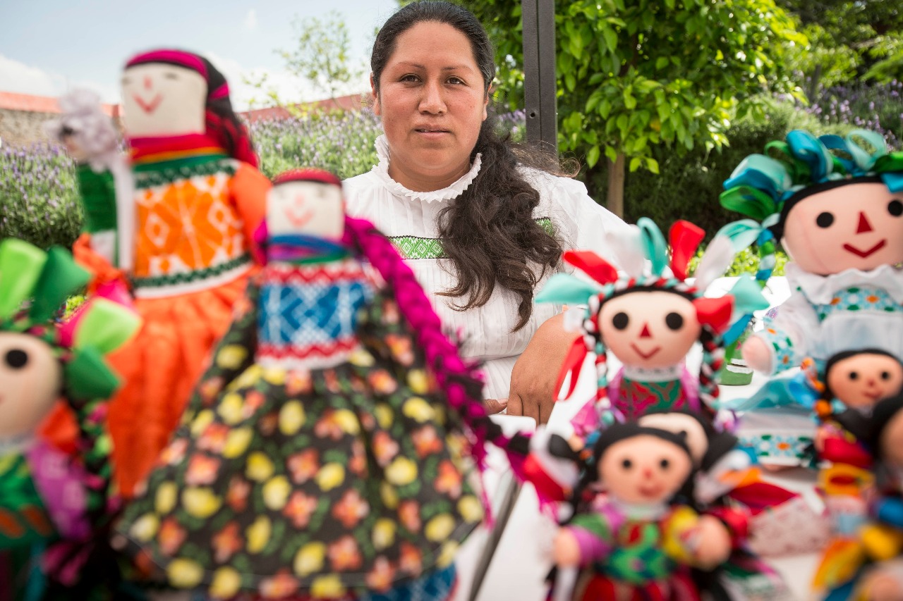 Lucía lucha orgullosa por permanencia de cultura