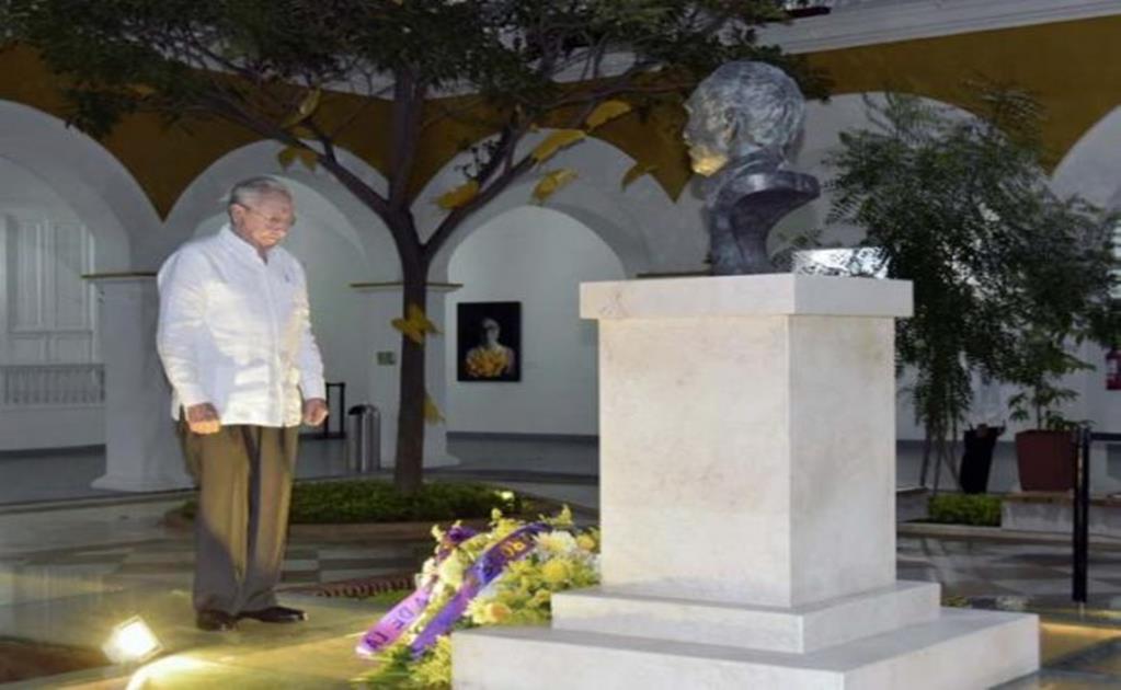 Raúl Castro rinde homenaje a Gabriel García Márquez 