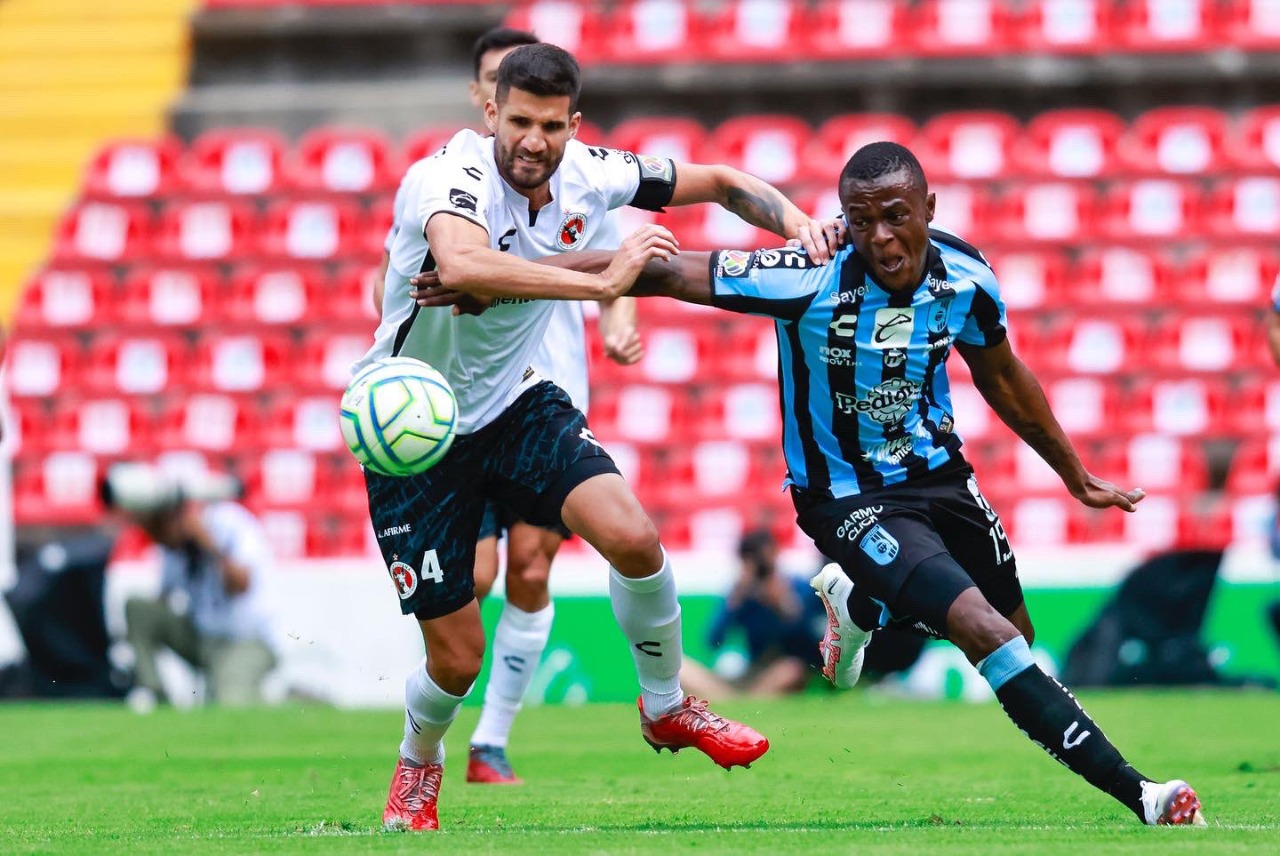 Después de 10 partidos, el Gallo ganó