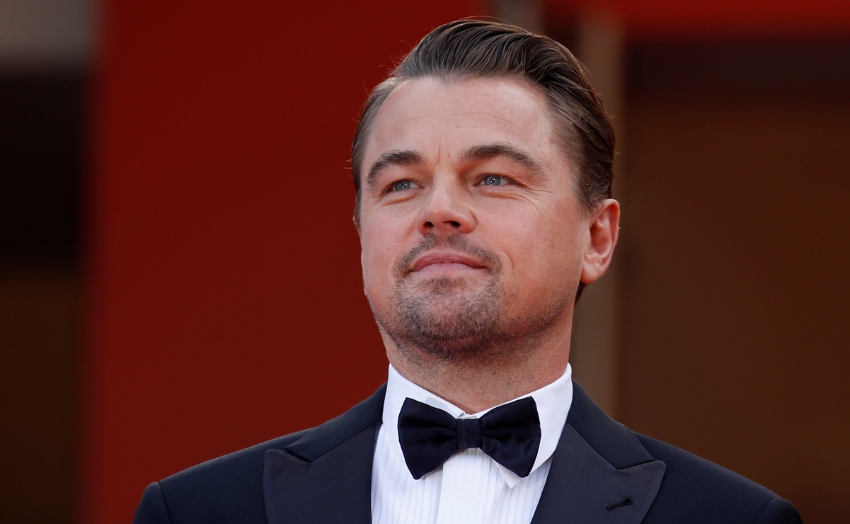 Actriz que trabajó con Leonardo DiCaprio lo tacha de “maloliente”