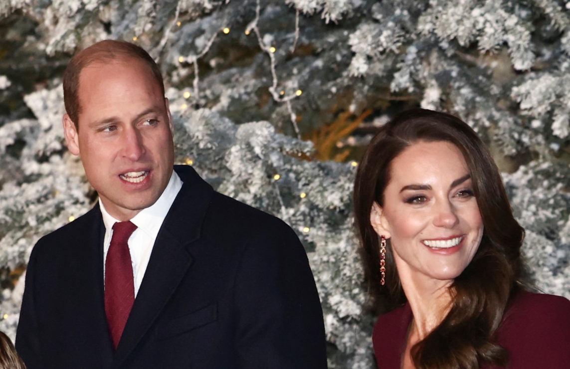 Kate Middleton y la familia real británica demuestran su unión durante concierto de Navidad