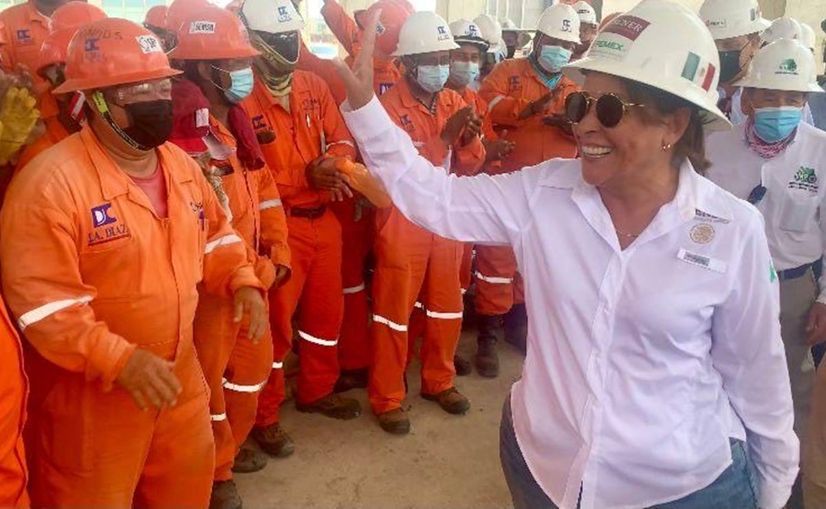 Tras protestas, Rocío Nahle se reúne con trabajadores de la refinería en Dos Bocas