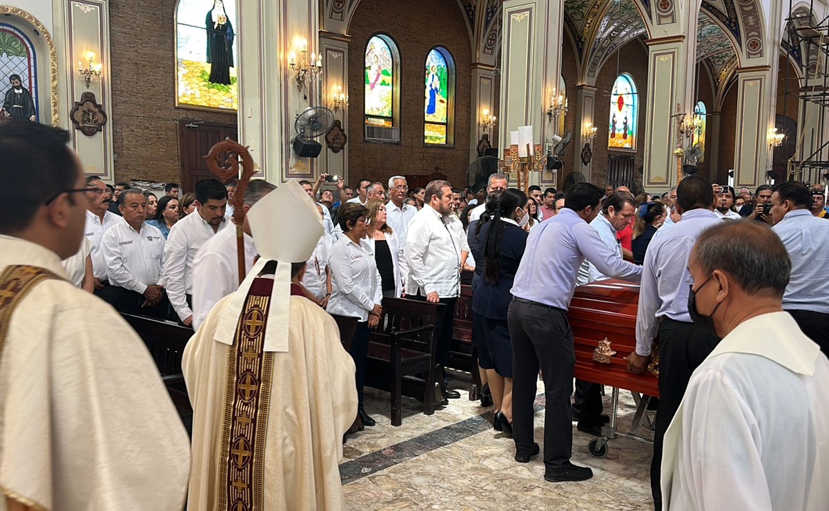 Realizan misa en memoria de las personas fallecidas en desplome de iglesia en Tamaulipas