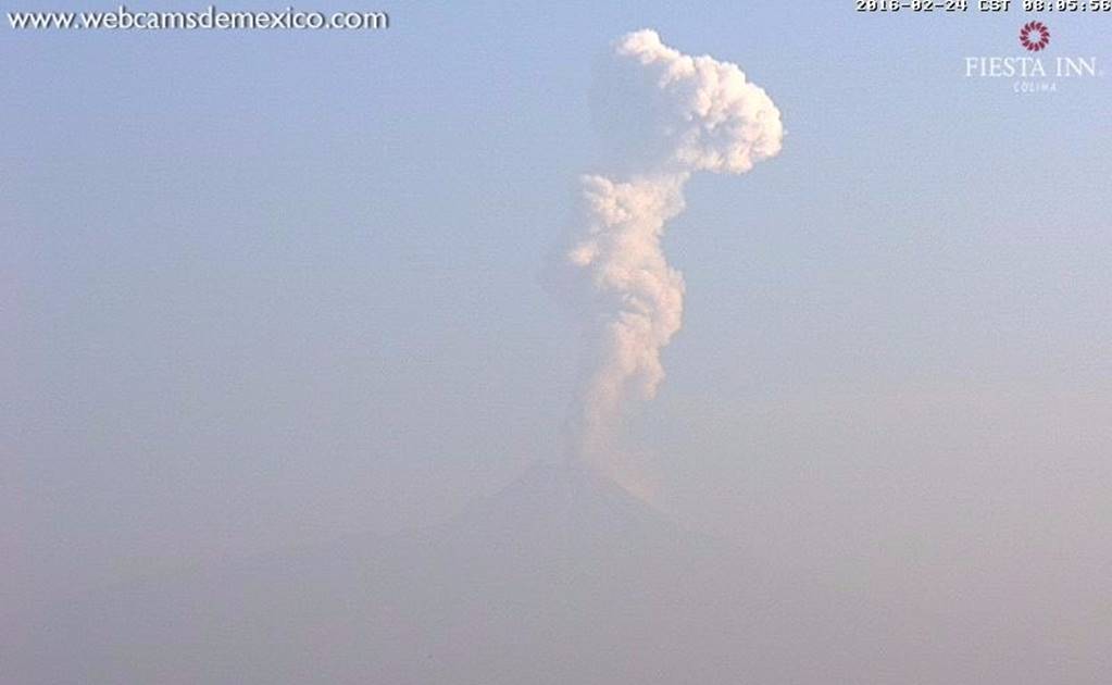 Volcán de Colima emite exhalación de 1.5 kilómetros