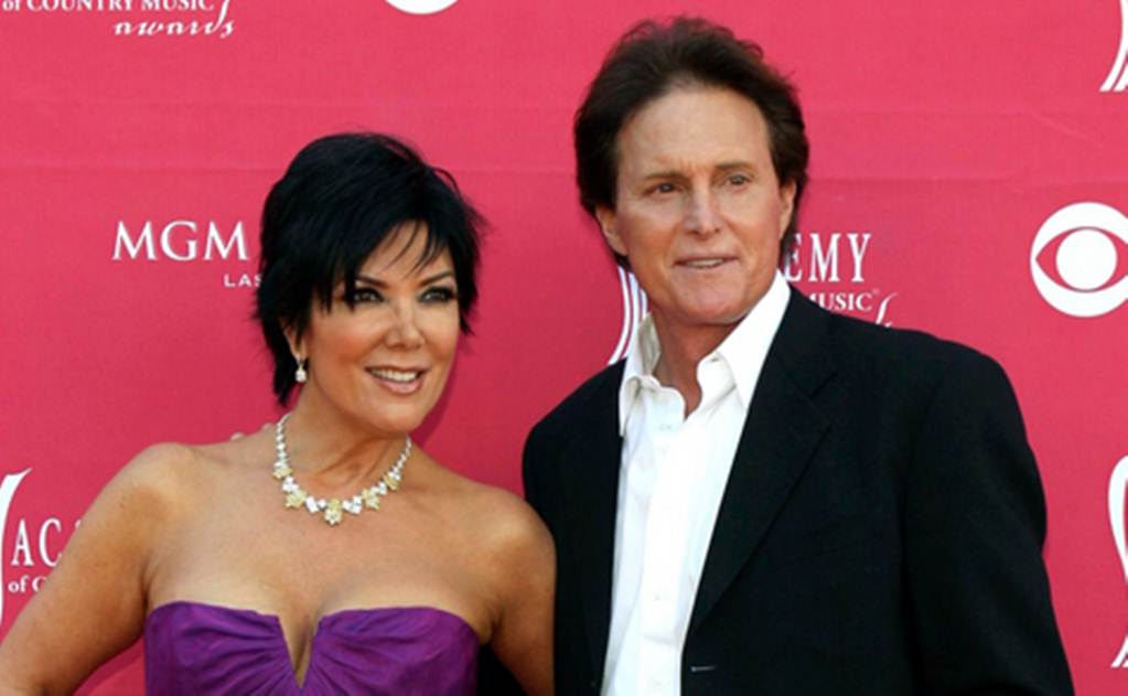 Madre de las Kardashian llora por Bruce Jenner