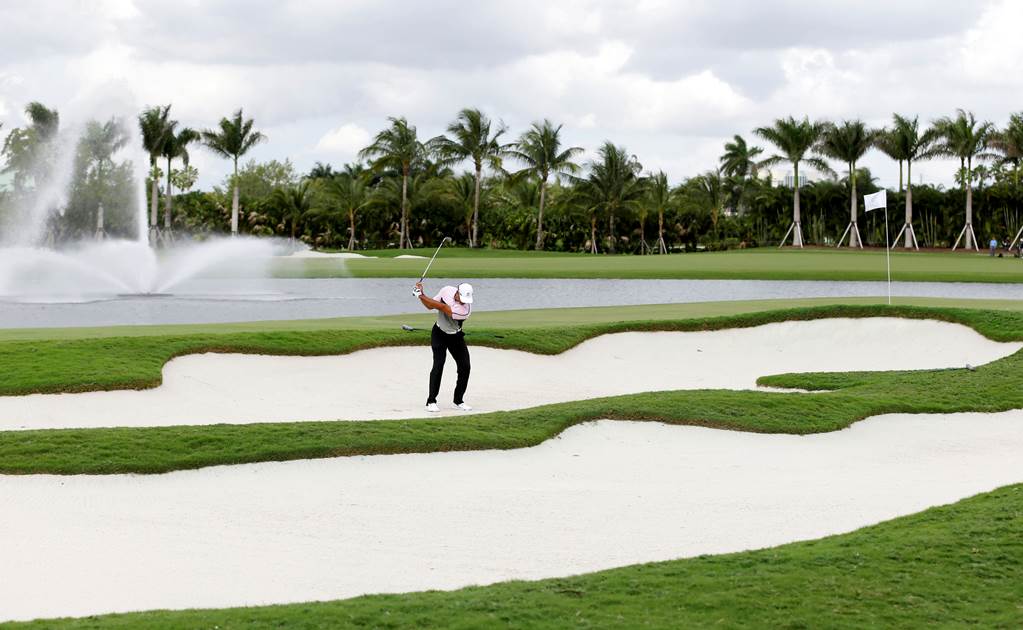 Trump prohíbe a Univisión disfrutar de su campo de golf