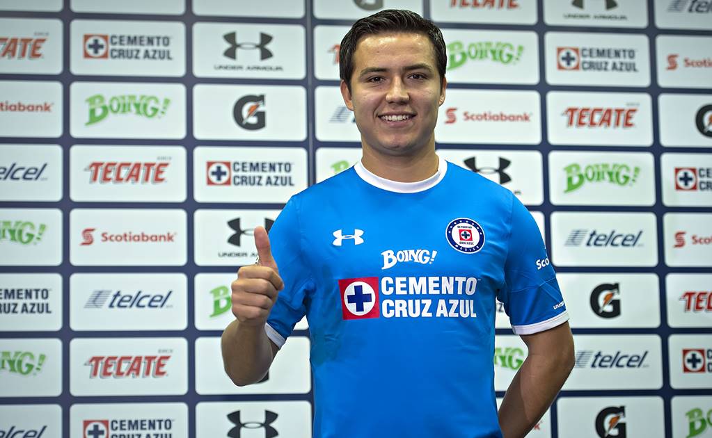 Cruz Azul presenta oficialmente al "Cubo" Torres 