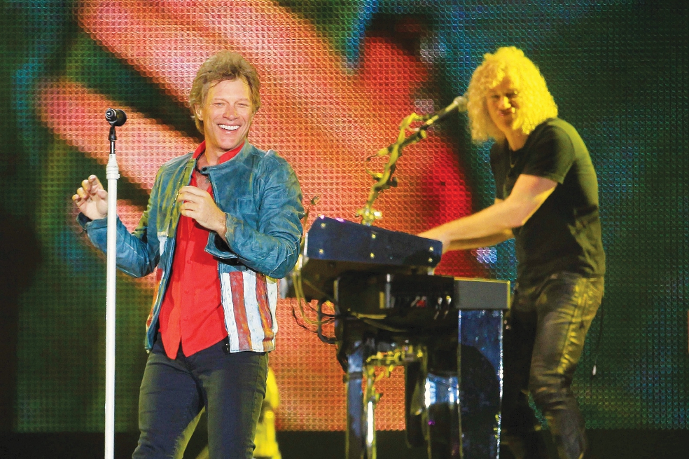 Cancelan show de Bon Jovi a causa del tifón 'Dujuan'