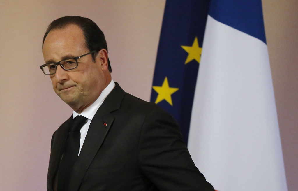 Sube popularidad de Hollande tras atentados