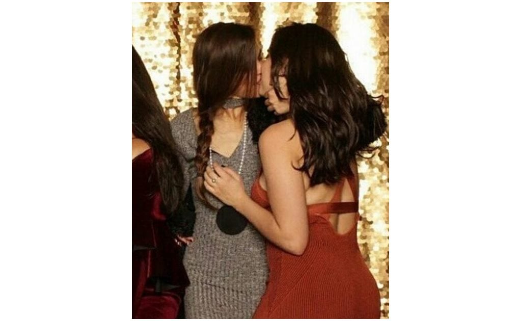 Sorprendente beso entre hija de Carlos Vives y cantante de Fifth Harmony