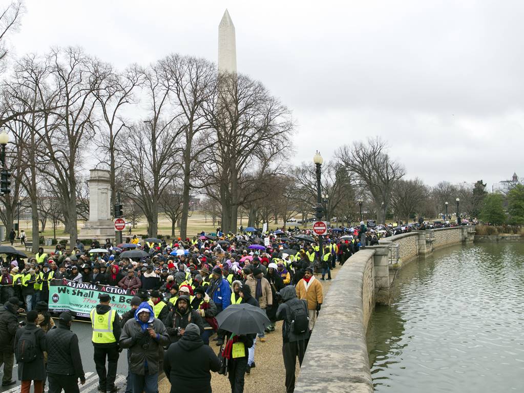 Marcha en Washington abre una semana de protestas contra Trump