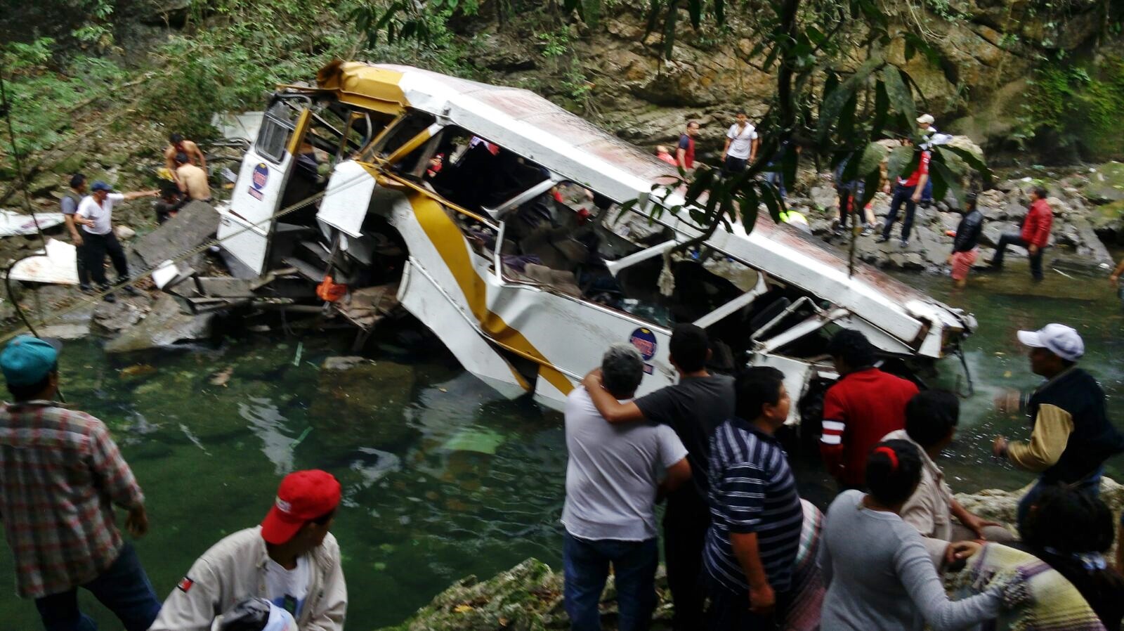 Concluyen labores de rescate en Veracruz; hay 20 muertos