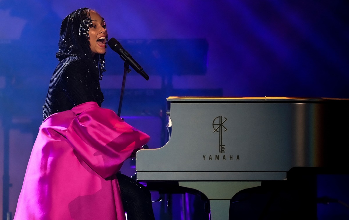 Con su gran voz y presencia, Alicia Keys brilla en el Auditorio Nacional