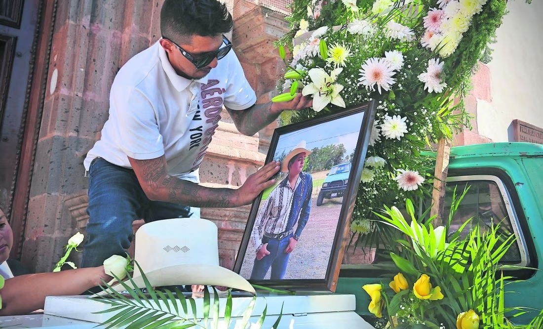 Exigen paz y justicia en Salvatierra: marchan para que no sea un cementerio