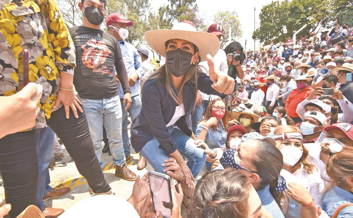 Evelyn Salgado, siempre a la sombra de El Toro