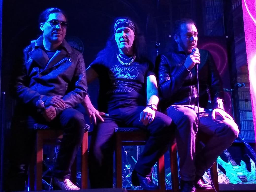 Vocalista original de AC/DC mostrará en México su poder y energía