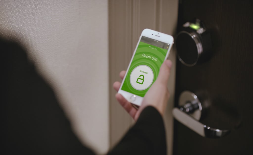 Ahora, las puertas de los cuartos de hotel abrirán con una App
