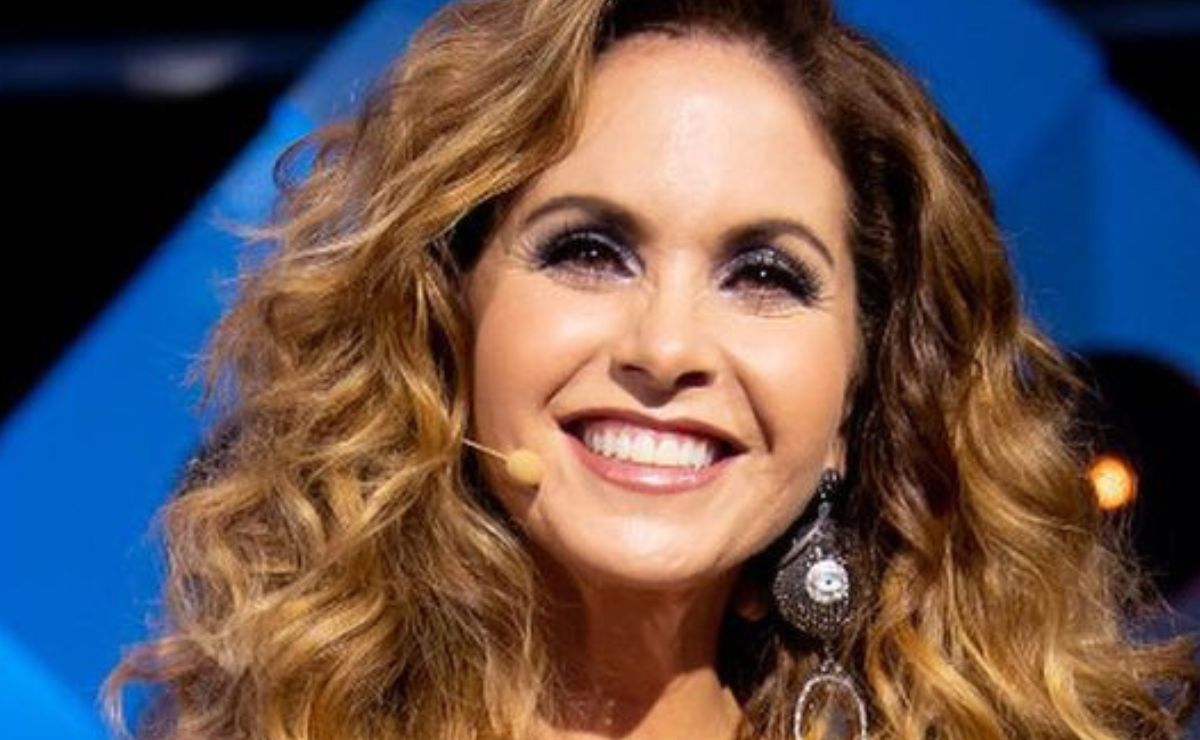 Conoce a Antonio Hogaza, el hermano inseparable de Lucero Conoce a Antonio Hogaza, el hermano inseparable de Lucero