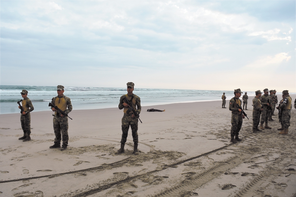 Naufraga bote con migrantes en Chiapas; mueren 2