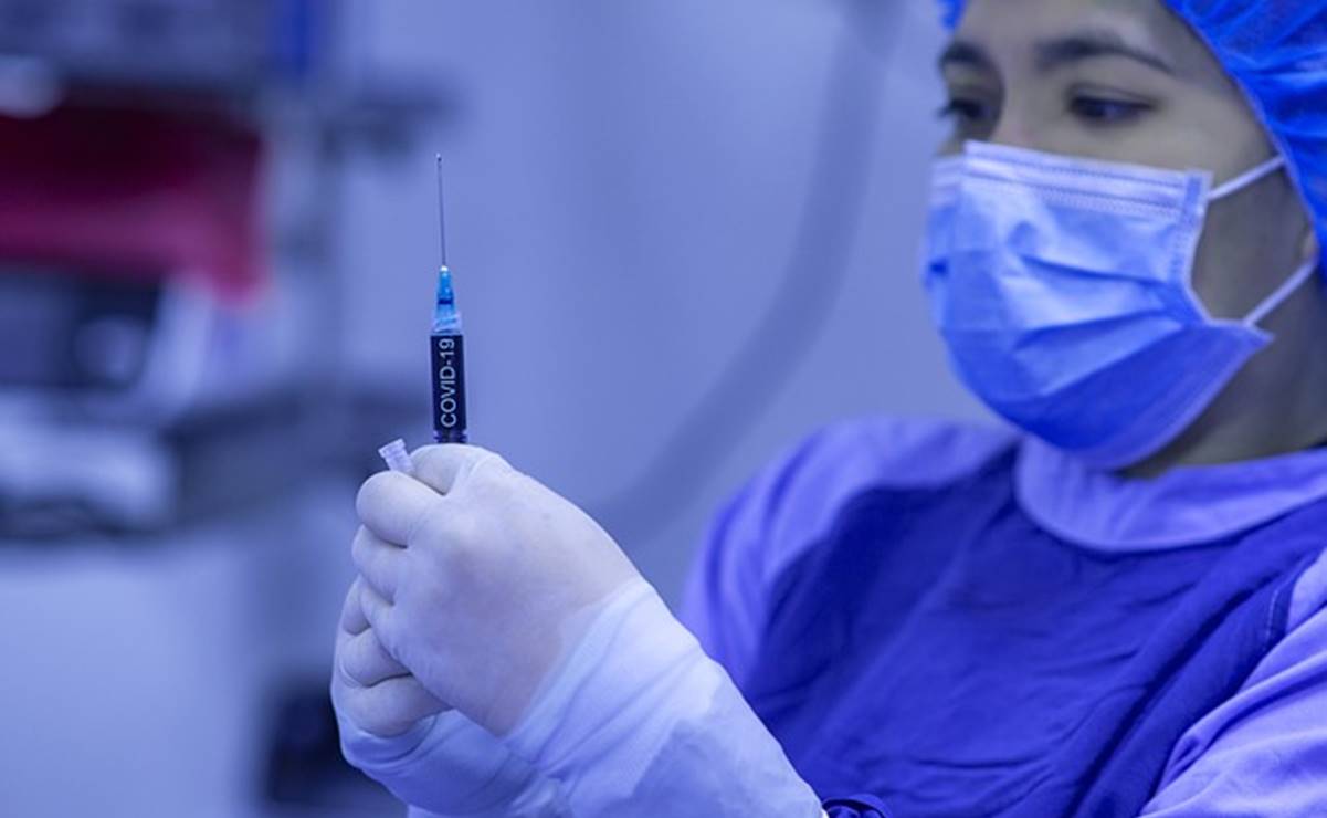 OMS advierte descenso de vacunación contra Covid pese a que enfermedad aún mata mil 500 personas cada semana