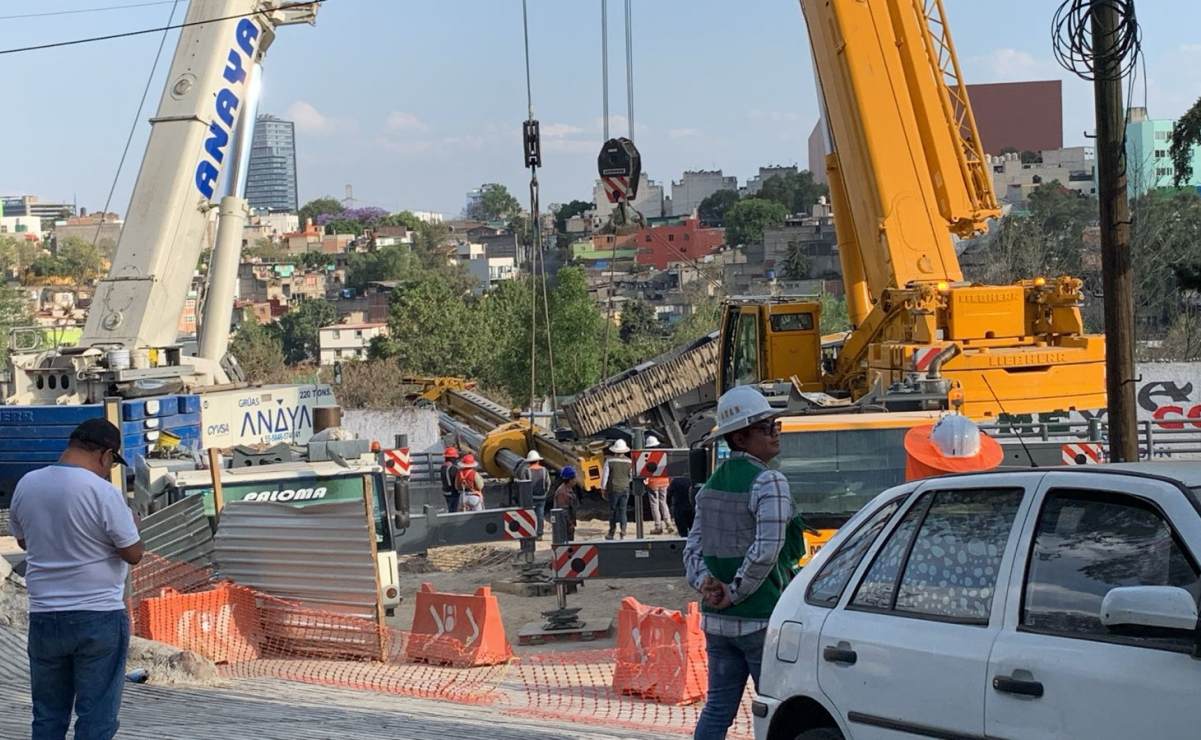 Reportan volcadura de perforadora en obras del Tren Interurbano