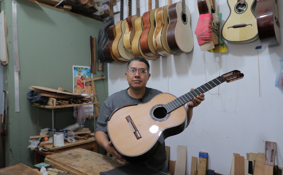 Guitarras de Paracho, muestra del arraigo e identidad cultural de Michoacán