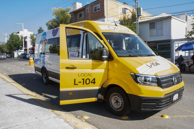 Taxistas acusan que les impiden trabajar