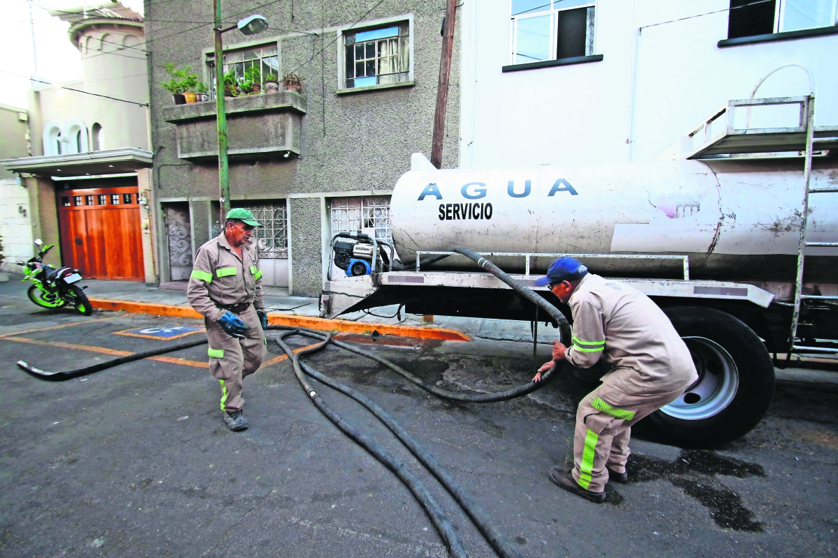 ¿Cómo pedir una pipa en Toluca tras la reducción de agua potable?