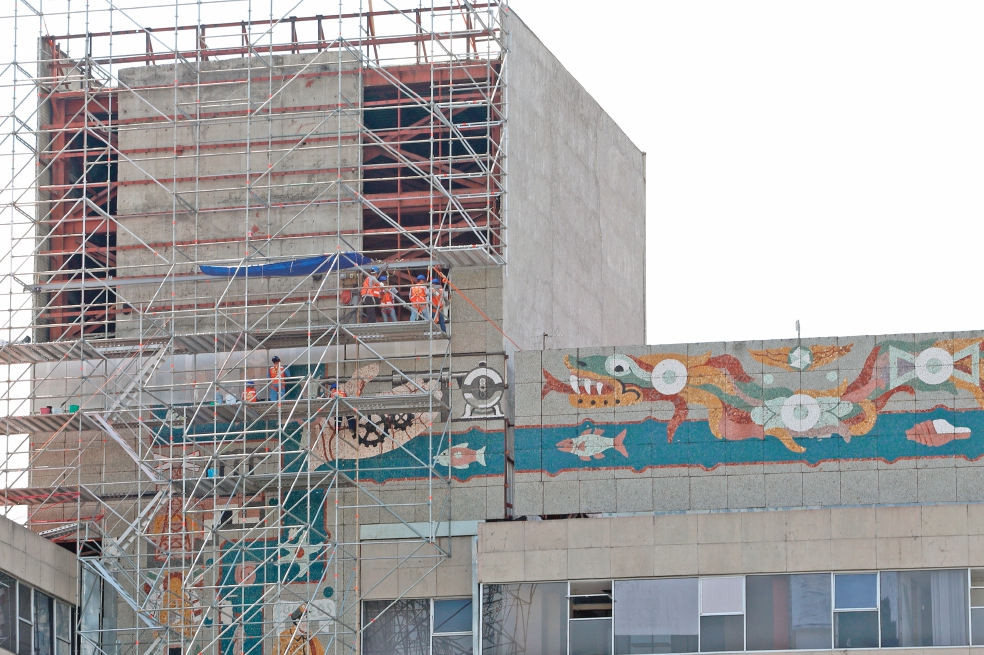 “Convertirán murales de SCOP en arte decorativo”
