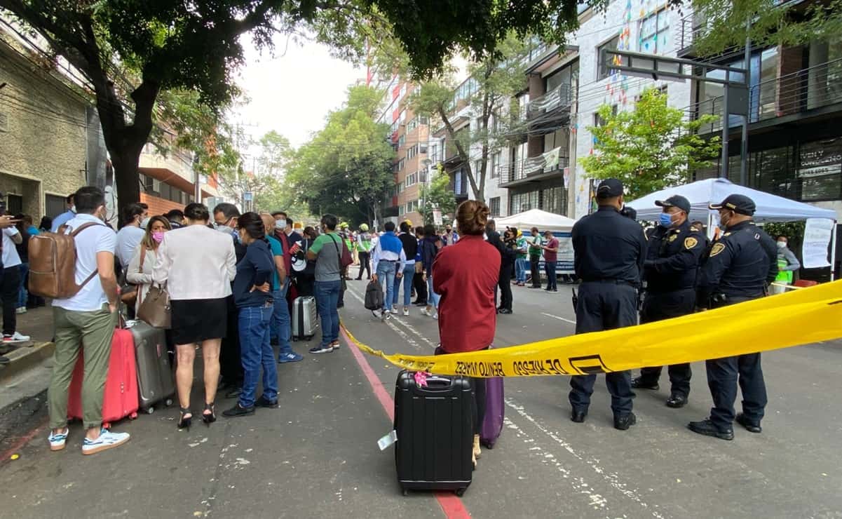 Tras susto por explosión en edificio de Benito Juárez vecinos denuncian robo de laptops, scooters y videojuegos