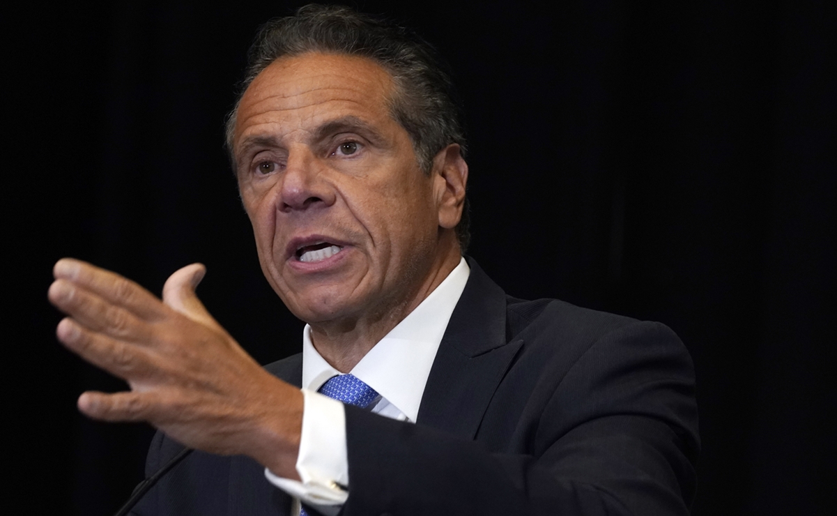 Gobernador de NY acosó sexualmente a varias mujeres, afirma fiscalía
