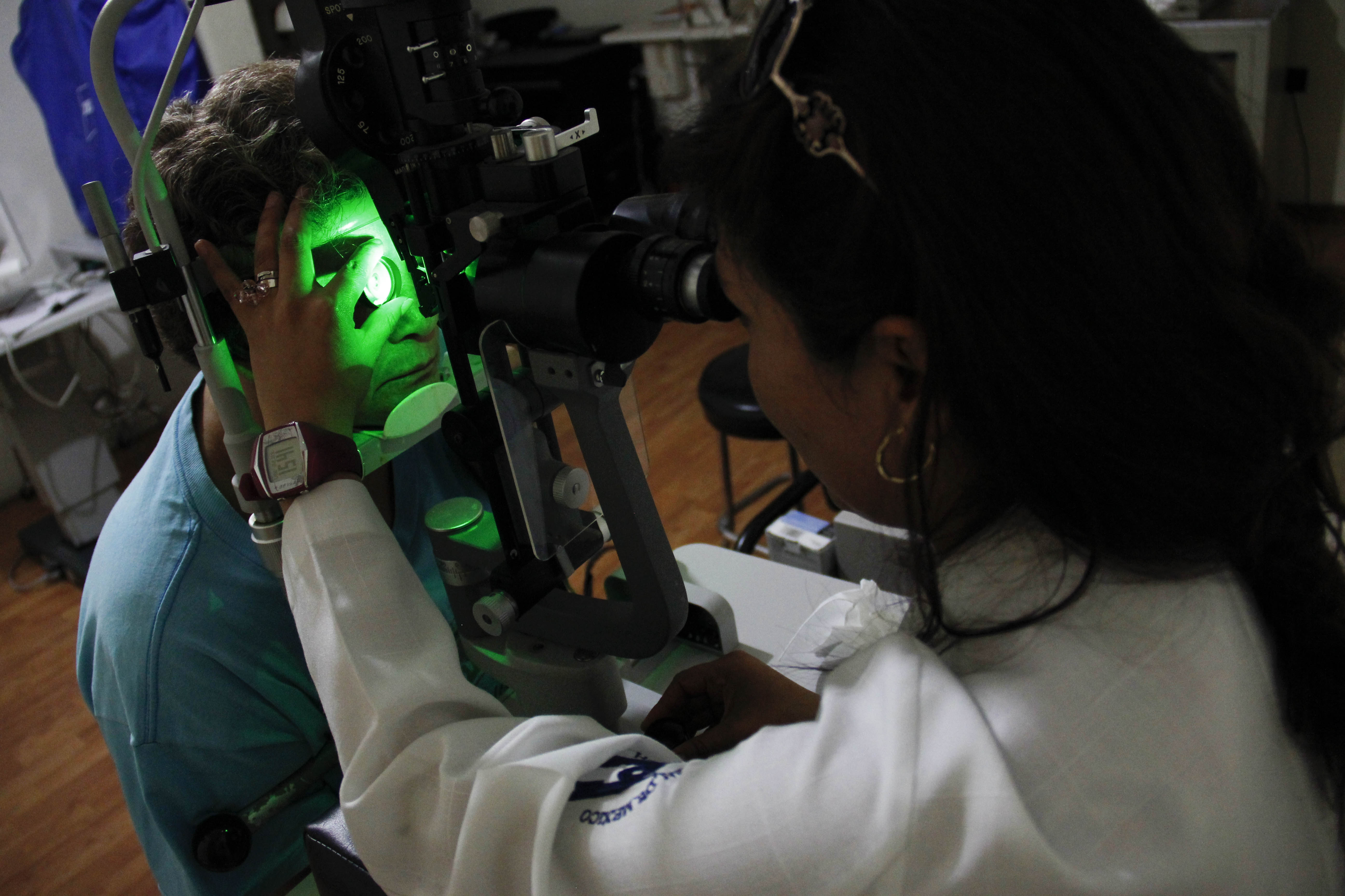 Revisión oftalmológica anual puede salvar ceguera irreversible: ISSSTE