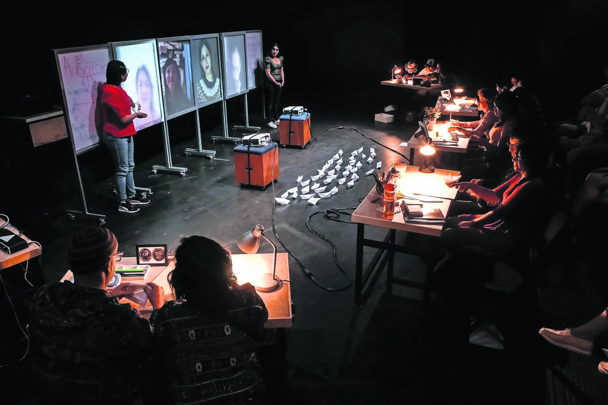 Una obra de Teatro UNAM para  “para hacer presente lo ausente”
