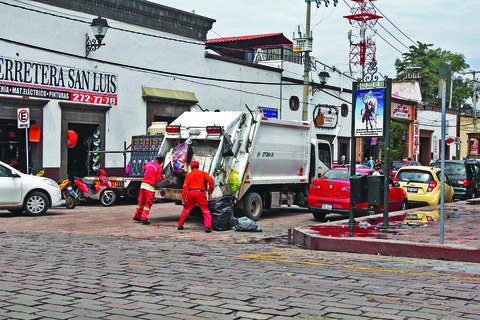 Continúa CEMSA a cargo de recolección de desechos  