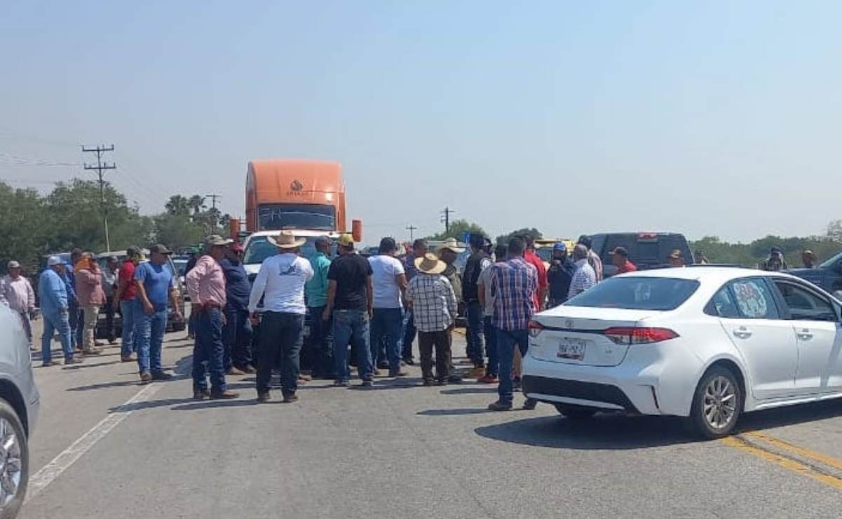 Productores agrícolas vuelven a bloquear carretera federal 101 en Tamaulipas