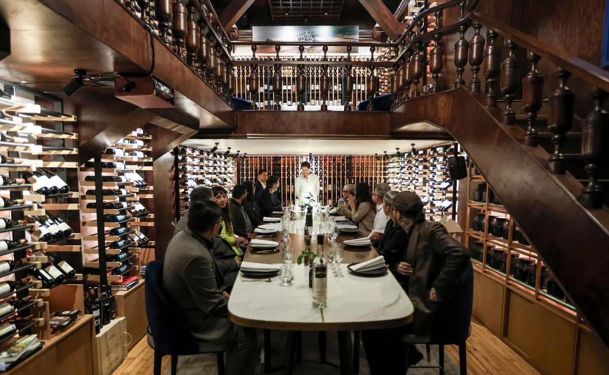 Suscriptores de El Universal disfrutan de una cata exclusiva en el Wine Bar by CMB