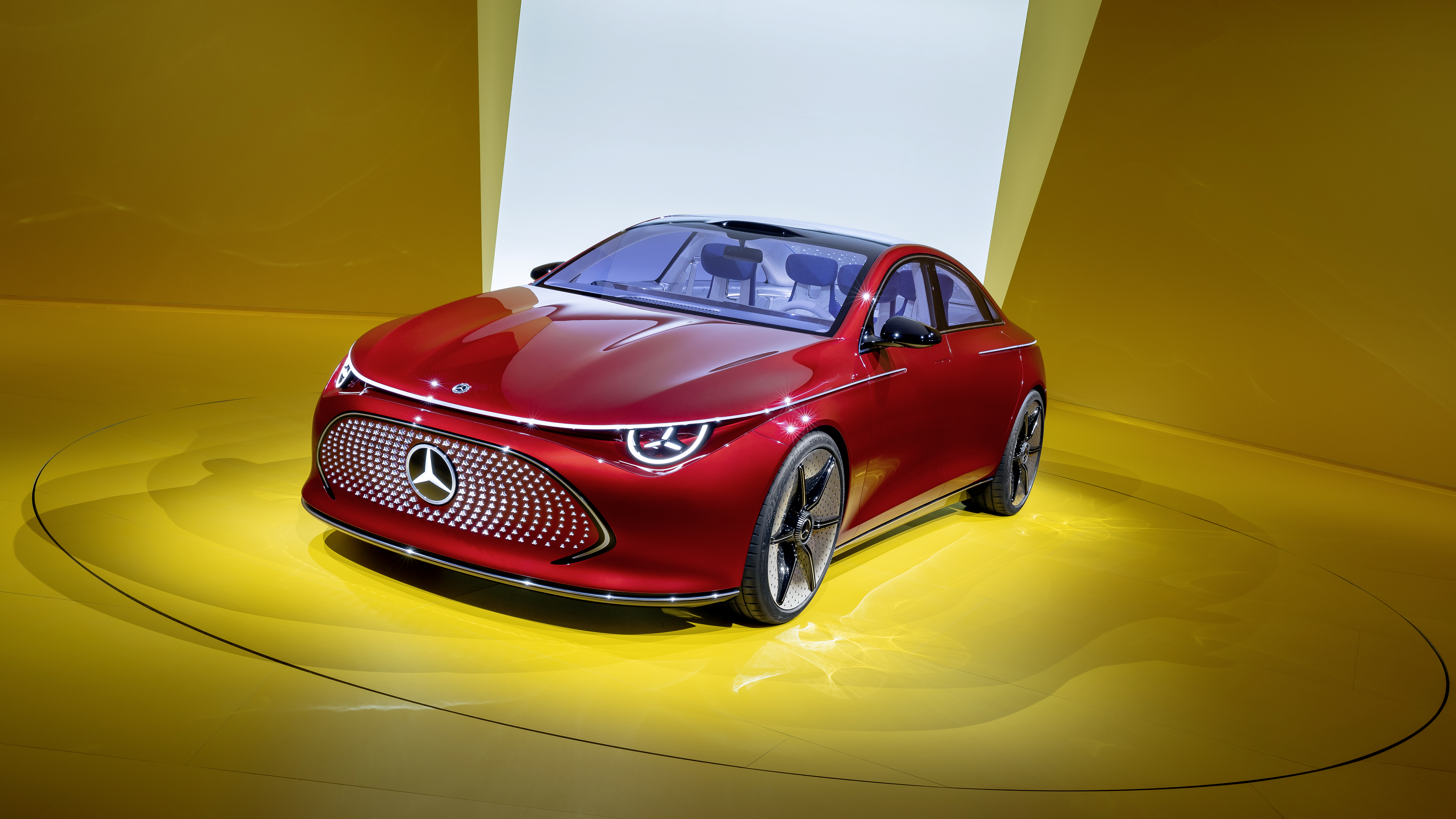 Mercedes-Benz Concept CLA Class, el auto eléctrico que competirá con el Tesla Model 3