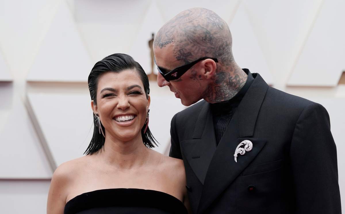 Kourtney Kardashian y Travis Barker revelan 'por accidente' el nombre de su bebé